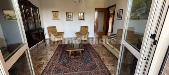 Villa de 5 dormitorios en Solaro, Italy No. 355765 32