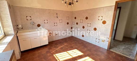 Villa de 5 dormitorios en Solaro, Italy No. 355765 25