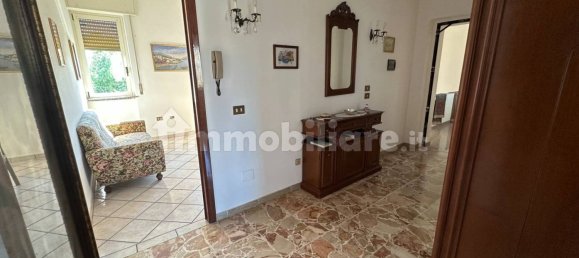 Villa de 5 dormitorios en Solaro, Italy No. 355765 38