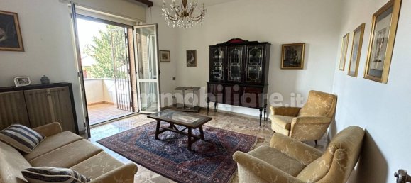 Villa de 5 dormitorios en Solaro, Italy No. 355765 28