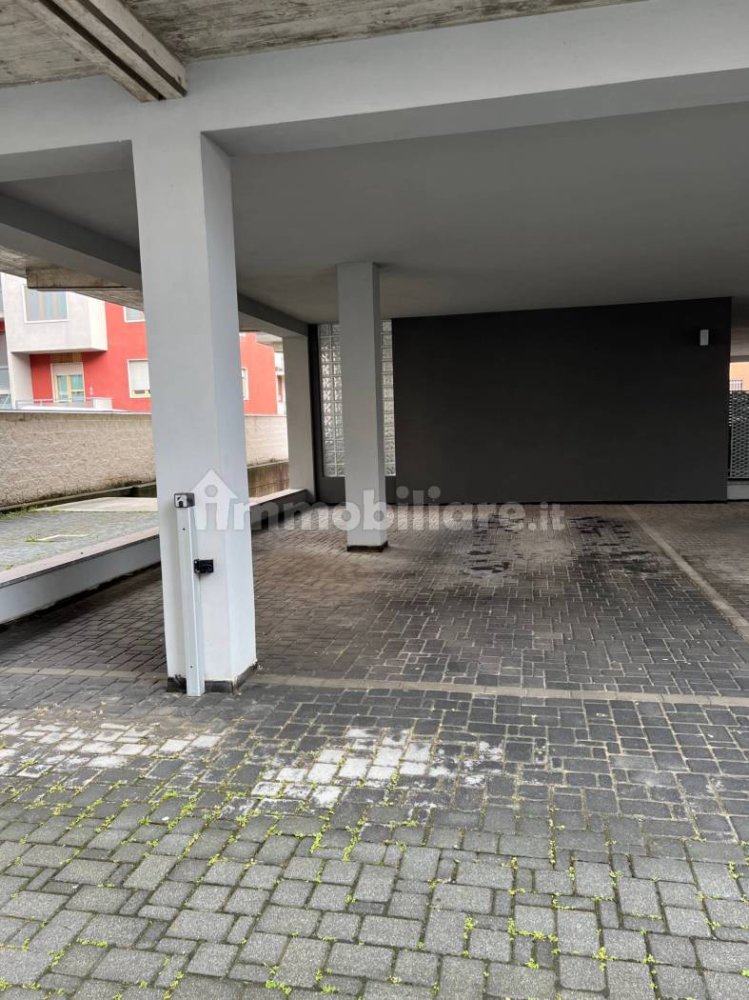 36m² Parking in Alba, Italy No. 129118