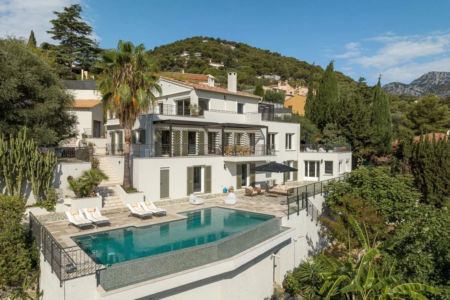 7 bedrooms Villa in Roquebrune-Cap-Martin, France No. 1597