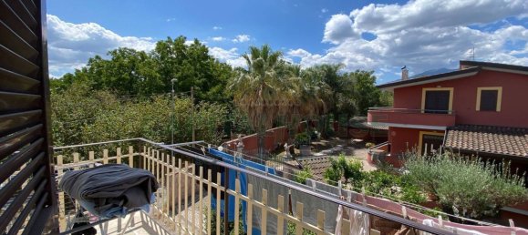 4 rooms Apartment in Saviano, Italy No. 285158 3