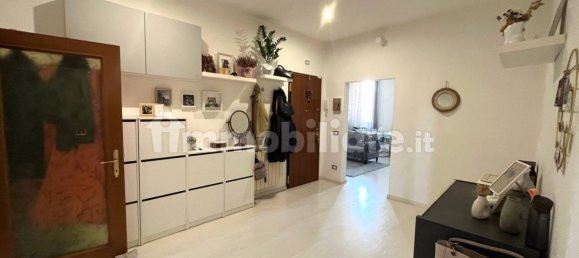 2 Schlafzimmer Wohnung in Livorno, Italy, Nr. 275630 21