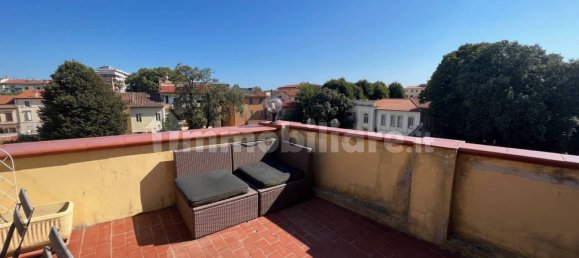 2 Schlafzimmer Wohnung in Livorno, Italy, Nr. 275630 4