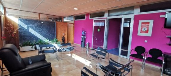 240m² Commercial property in Benidorm, Spain No. 18240 23