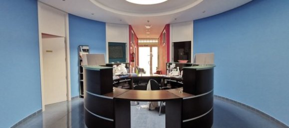 240m² Commercial property in Benidorm, Spain No. 18240 4