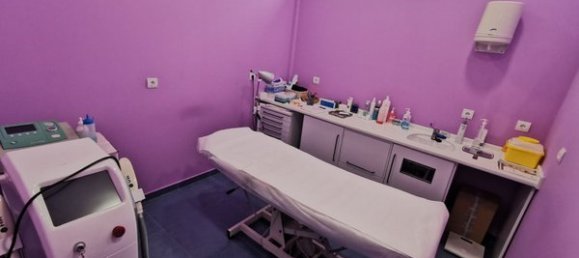 240m² Commercial property in Benidorm, Spain No. 18240 3