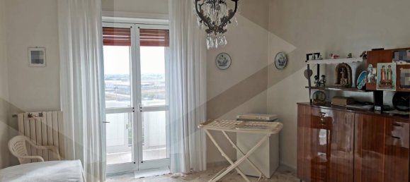 Apartamento de 3 divisões em Modugno, Italy N.º 17296 12