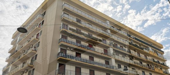 Apartamento de 3 divisões em Modugno, Italy N.º 17296 2