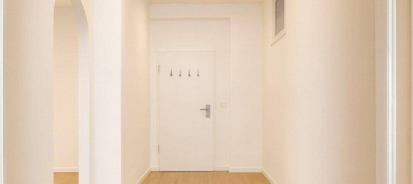 2 rooms Apartment in Hernals, Austria No. 27080 10