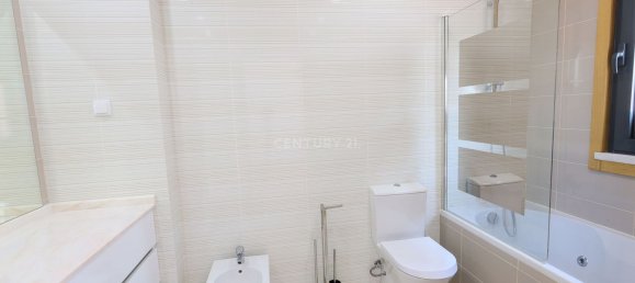 10 Schlafzimmer Haus in Corroios, Portugal, Nr. 122488 14