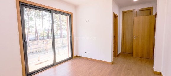 10 Schlafzimmer Haus in Corroios, Portugal, Nr. 122488 7