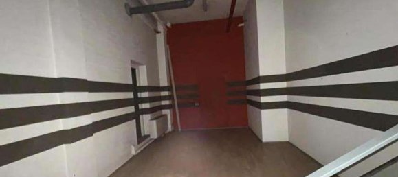 Propriété commerciale à Biella, Italy 172m² No. 285010 13