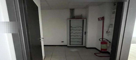 Propriété commerciale à Biella, Italy 172m² No. 285010 7