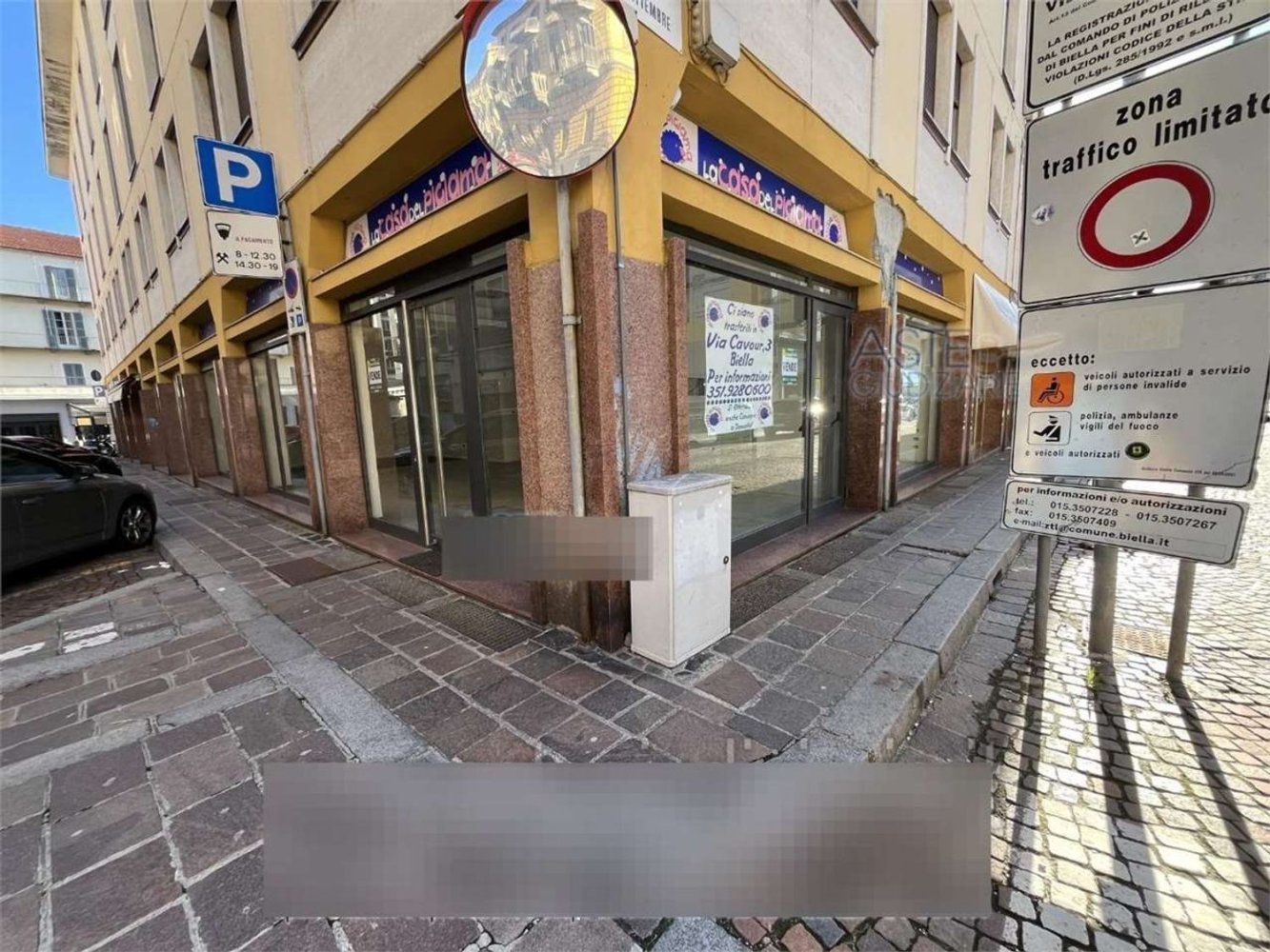 Propriété commerciale à Biella, Italy 172m² No. 285010