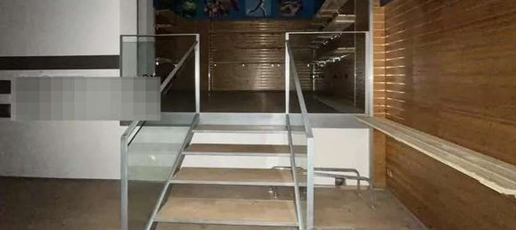 Propriété commerciale à Biella, Italy 172m² No. 285010 9