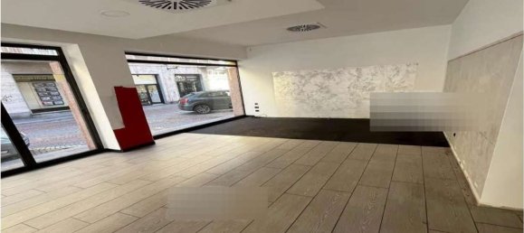 Propriété commerciale à Biella, Italy 172m² No. 285010 2