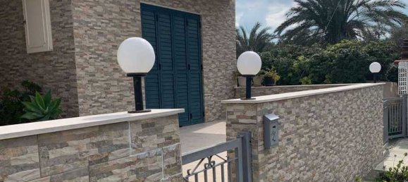 3 bedrooms House in Nicosia, Cyprus No. 7654 7