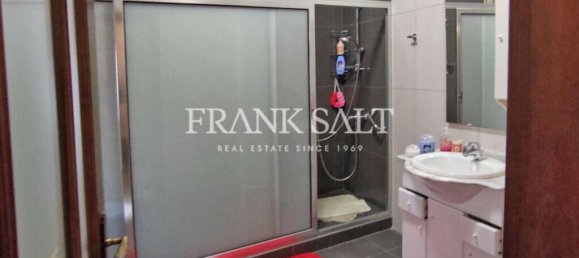 2 bedrooms House in Siggiewi, Malta No. 11298 2