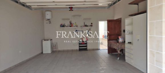 2 bedrooms House in Siggiewi, Malta No. 11298 8