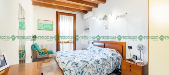 Villa de 6 divisões em Castelfranco Emilia, Italy N.º 238991 17