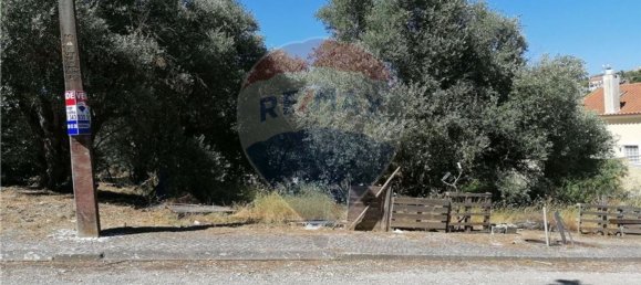 323m² Land in Loures, Portugal No. 69685 2