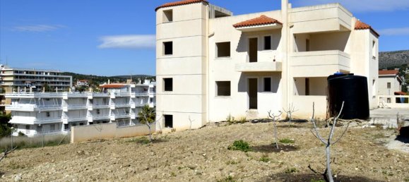 5 bedrooms Villa in Markopoulo Mesogaias, Greece No. 5825 3