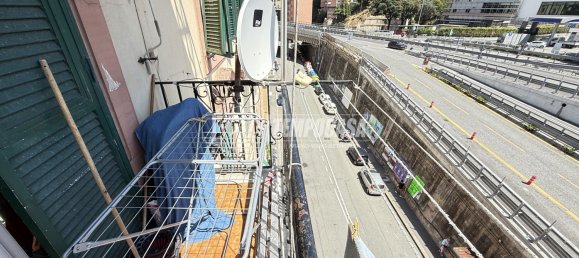 Квартира с 4 комнатами в Генуя, Италия № 258131 19