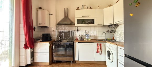 Квартира с 4 комнатами в Генуя, Италия № 258131 17