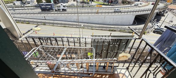 Квартира с 4 комнатами в Генуя, Италия № 258131 5