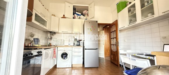 Квартира с 4 комнатами в Генуя, Италия № 258131 18