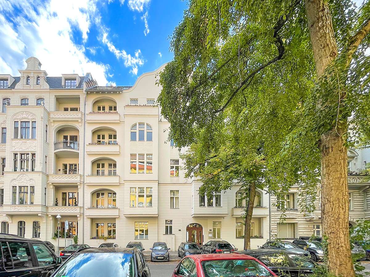 6 rooms Apartment in Charlottenburg, Germany No. 26280