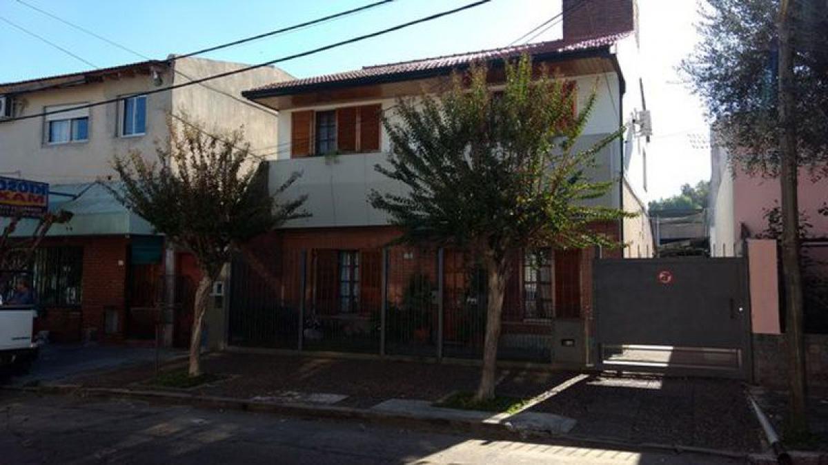 4 bedrooms House in Bermudez, Argentina No. 51361
