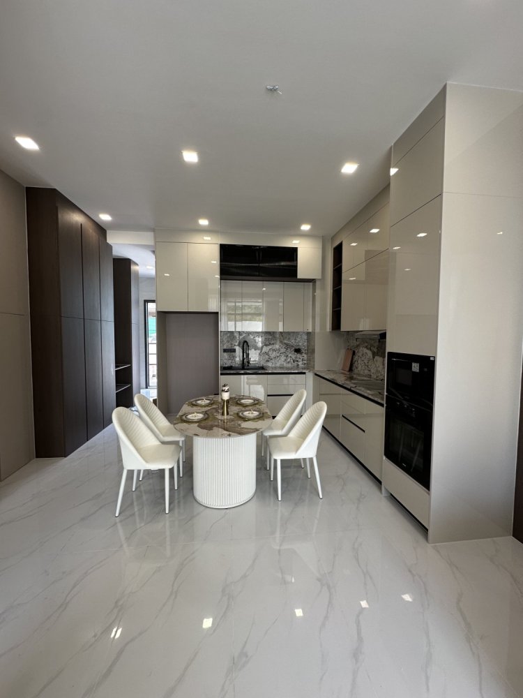 4 Schlafzimmer Stadthaus in Pattaya, Thailand, Nr. 74541