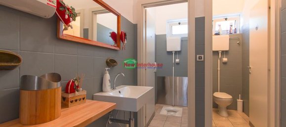 5غرفة عقار تجاري في Udine, Italy رقم 130649 22