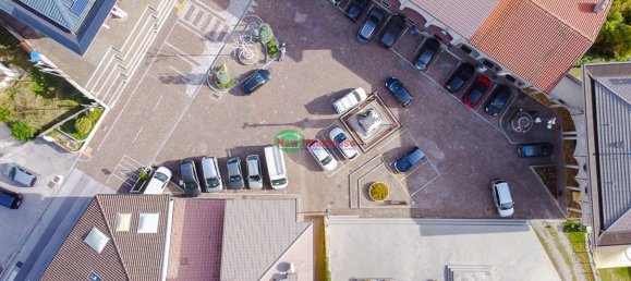 5غرفة عقار تجاري في Udine, Italy رقم 130649 3