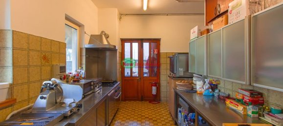 5غرفة عقار تجاري في Udine, Italy رقم 130649 26