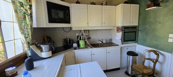 6 bedrooms House in Jargeau, France No. 275812 10