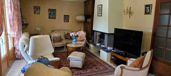 6 bedrooms House in Jargeau, France No. 275812 12