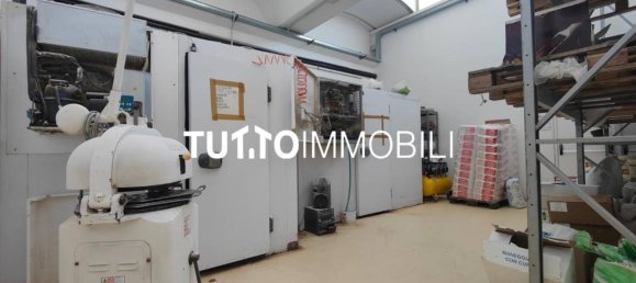 Lagerhaus in Gorle, Italy 400m², Nr. 261868 5