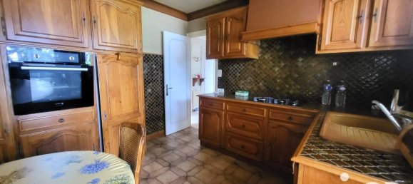 3 bedrooms House in Loire, France No. 355549 5