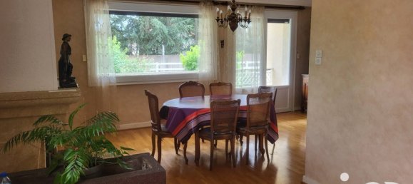 3 bedrooms House in Loire, France No. 355549 3