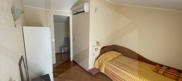 Villa de 3 dormitorios en Corato, Italy No. 25865 24