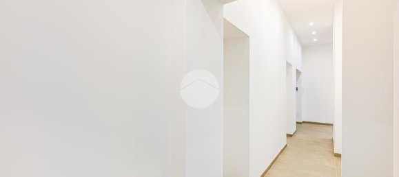 2 bedrooms Apartment in Rome, Italy No. 263329 4