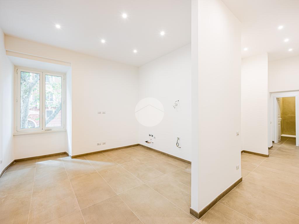 2 bedrooms Apartment in Rome, Italy No. 263329