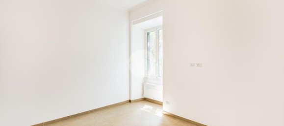 2 bedrooms Apartment in Rome, Italy No. 263329 12