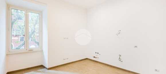 2 bedrooms Apartment in Rome, Italy No. 263329 2