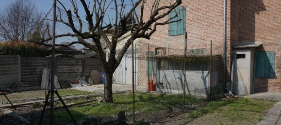 4 rooms House in Colorno, Italy No. 232764 31