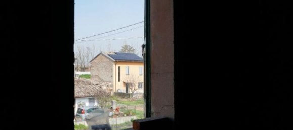 4 rooms House in Colorno, Italy No. 232764 15